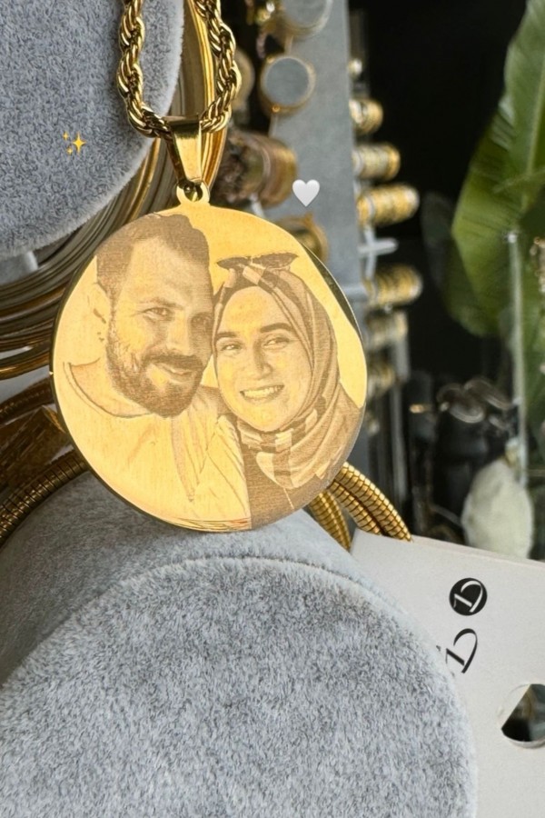 Kişiye Özel Resimli Çelik Kolye Kişiye Özel Resimli Çelik Kolye